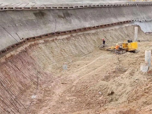 新龙基坑边坡加固